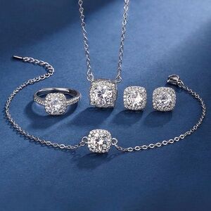 Elegant Silver Jewelry Set for Women